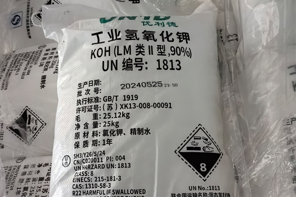 氫氧化鉀在電鍍中起什么作用？